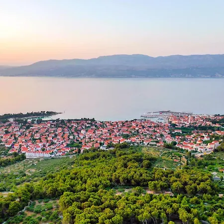 Apartament With Parking Space Supetar, Brac - 20130 *